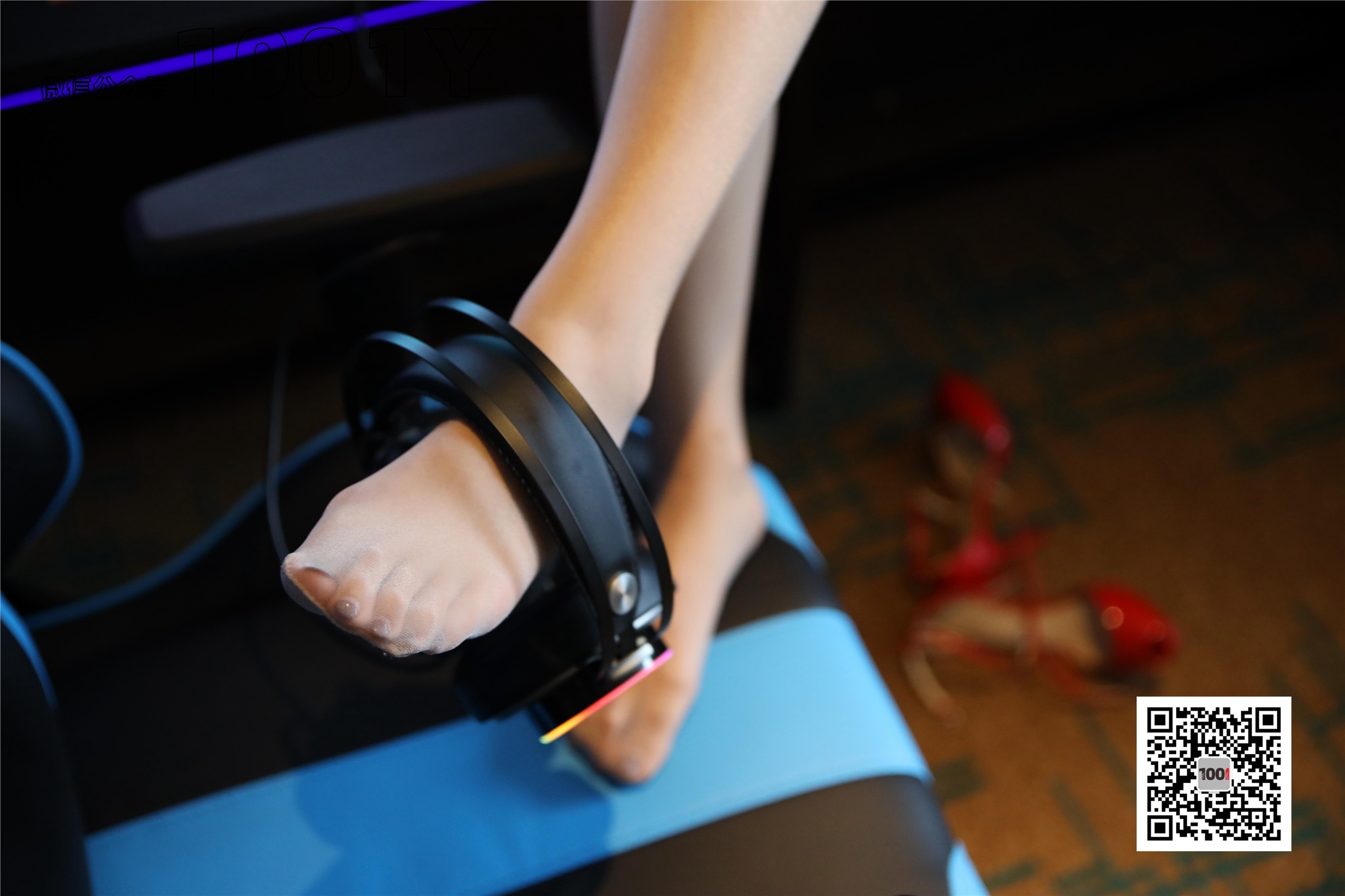 IESS异思趣向 一千零一夜 模特：腿腿《网瘾少女1》